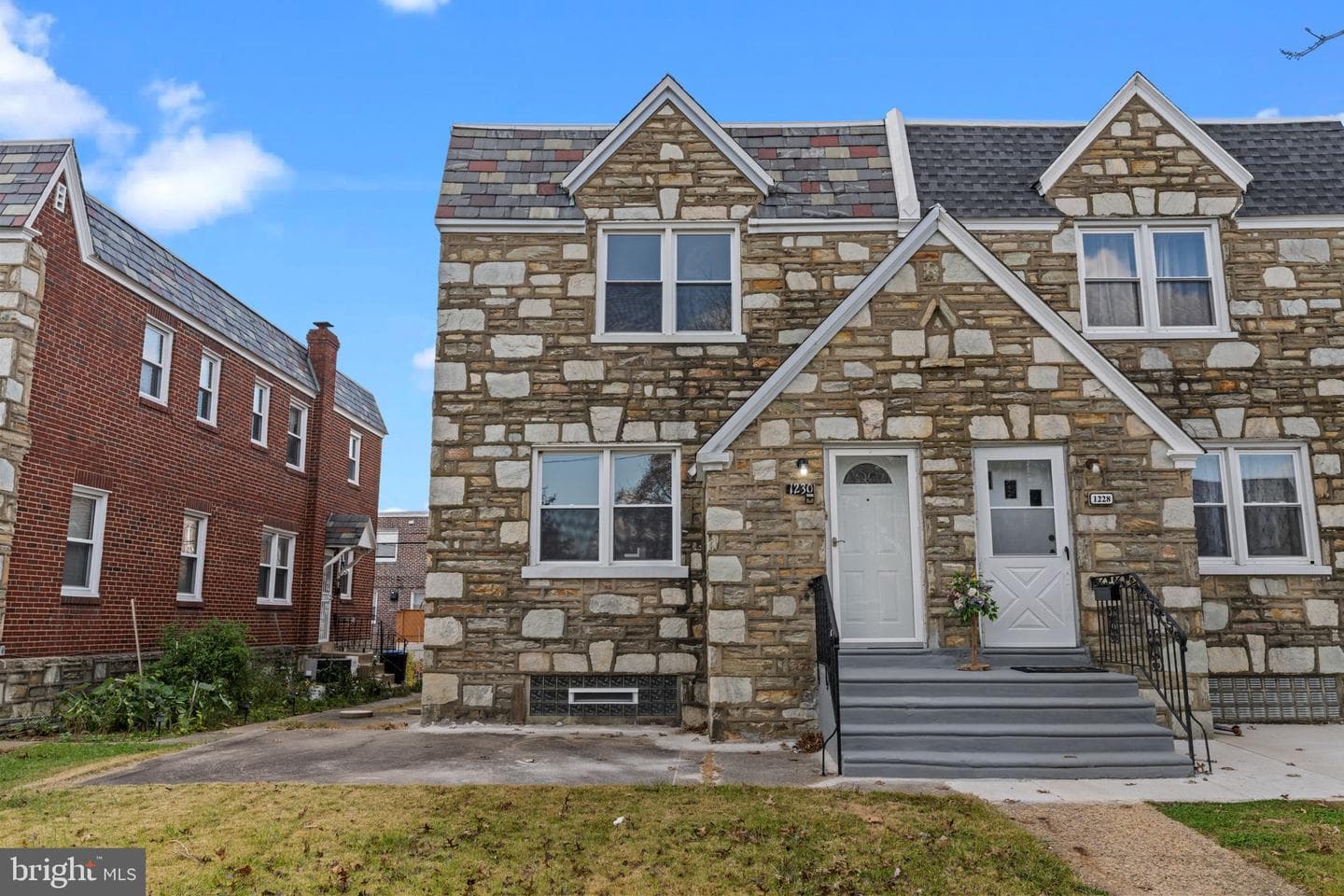 1230 Glenview Street photo 2