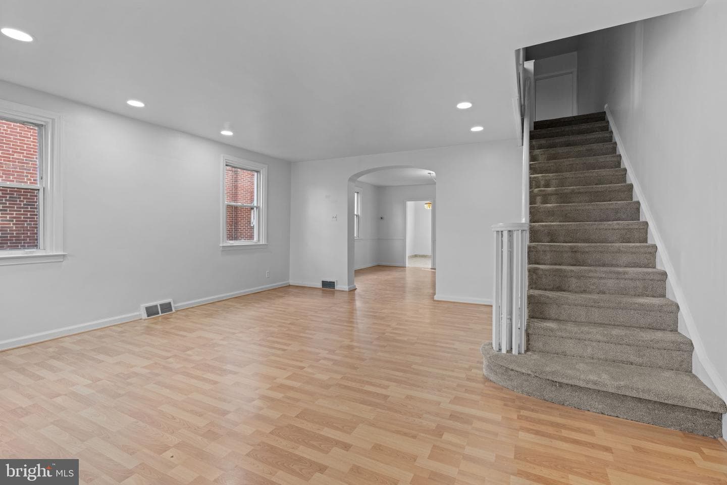 1230 Glenview Street photo 4