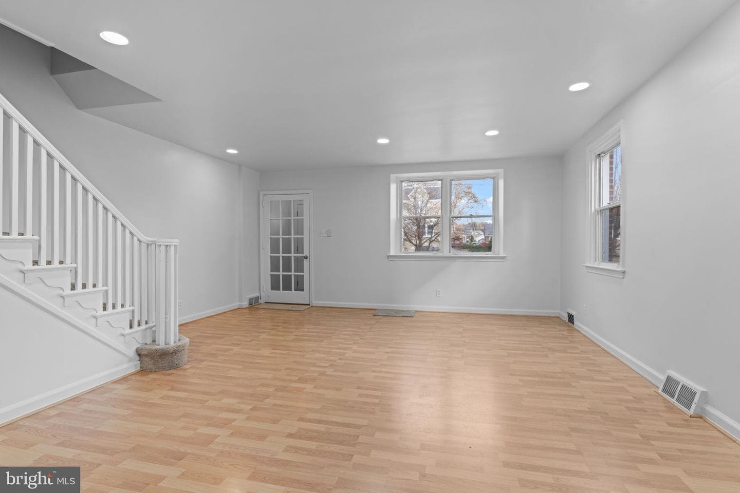 1230 Glenview Street photo 5