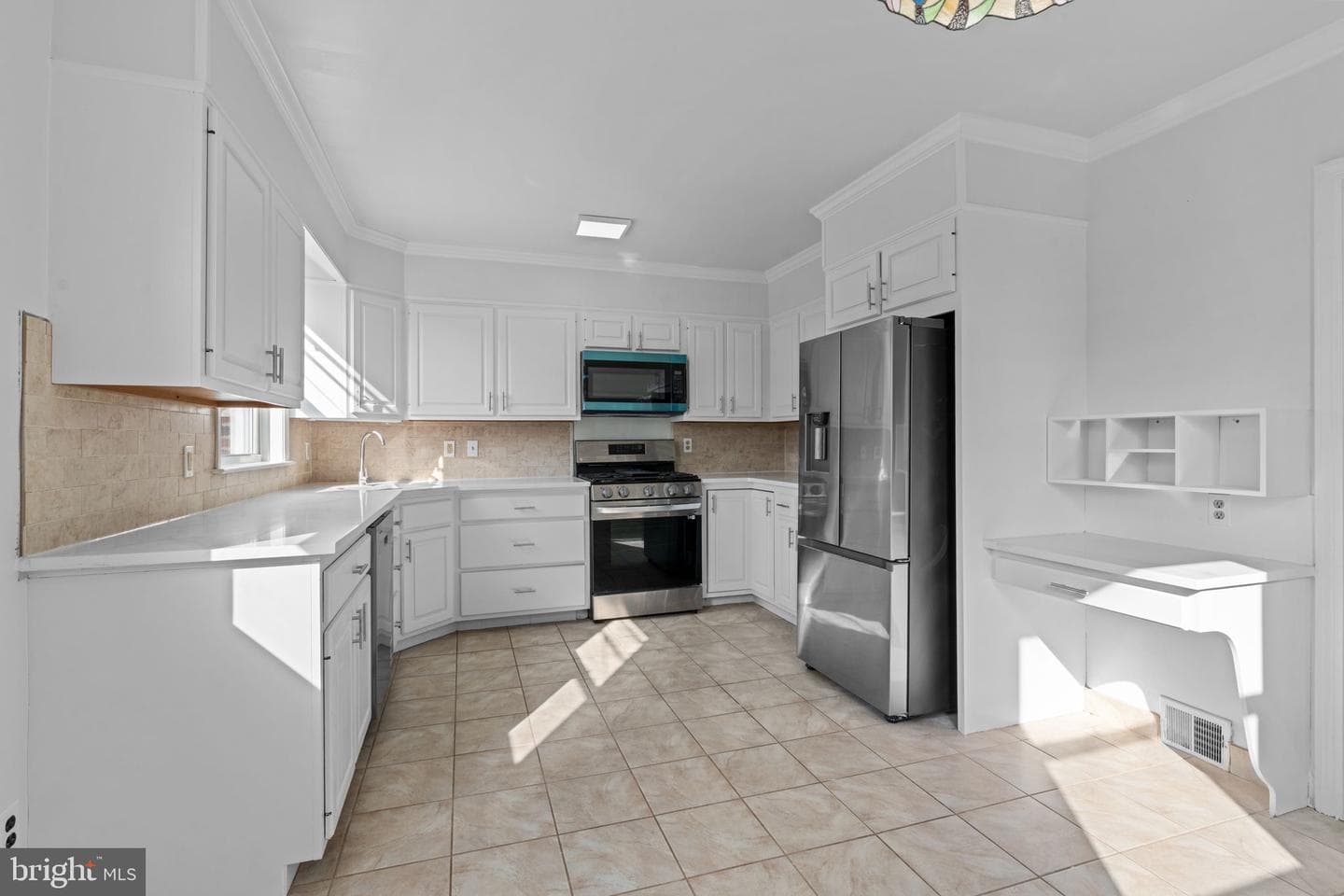 1230 Glenview Street photo 9