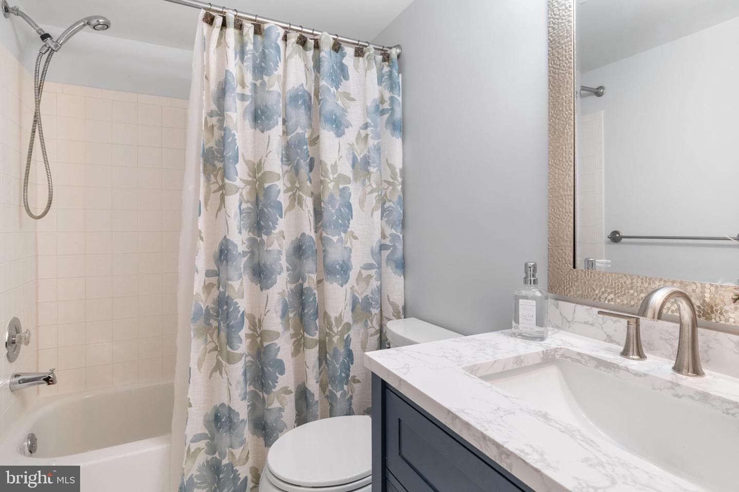 427 Shawmont Avenue #c photo 18