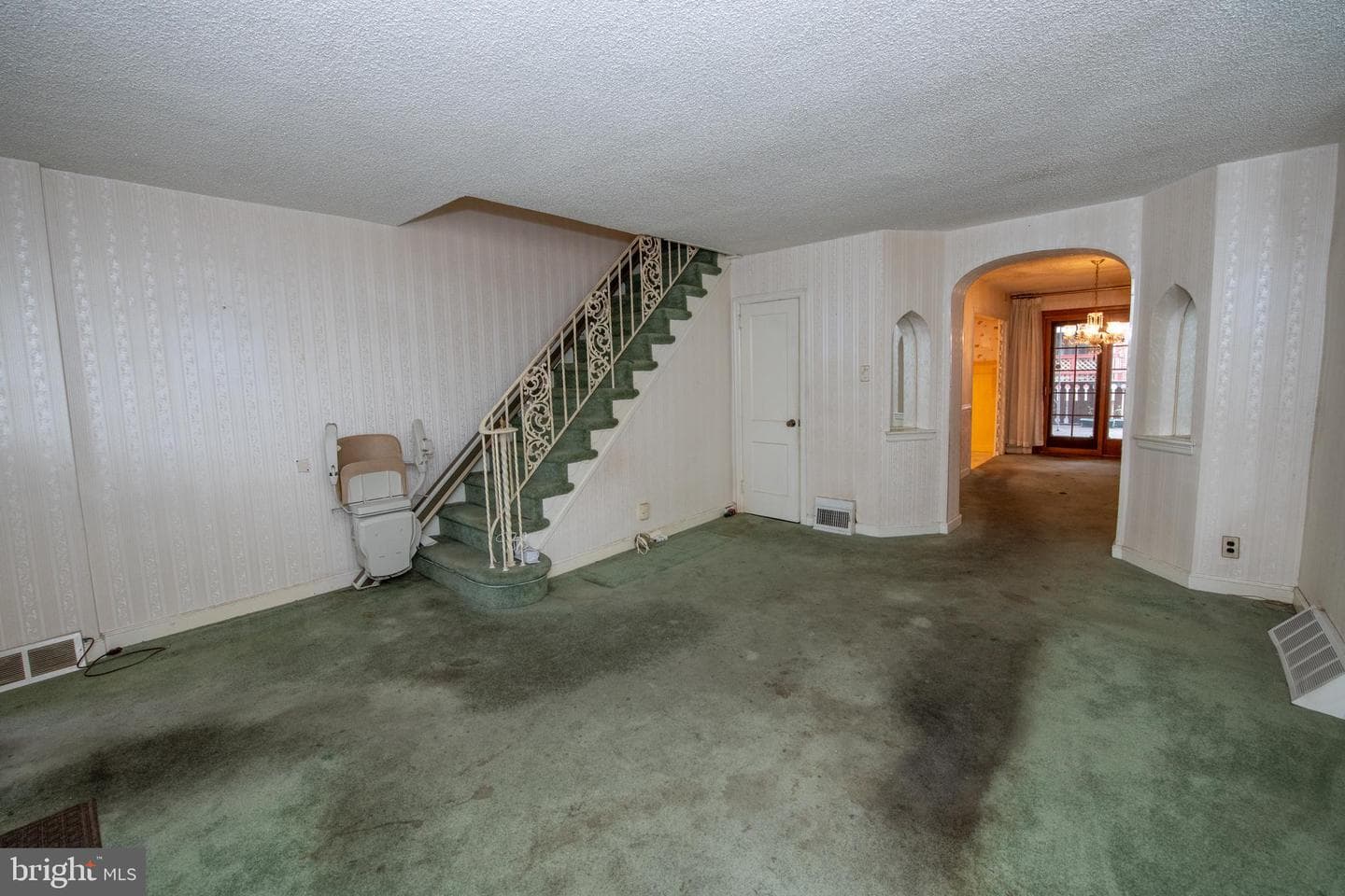 6258 Cottage Street photo 4