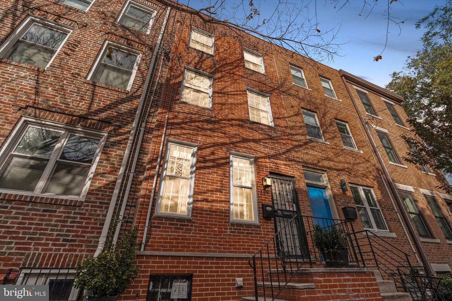 607 Catharine Street photo 33