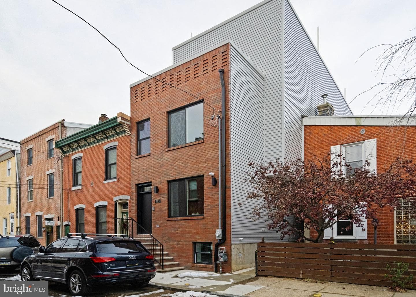 1125 Crease Street photo 1
