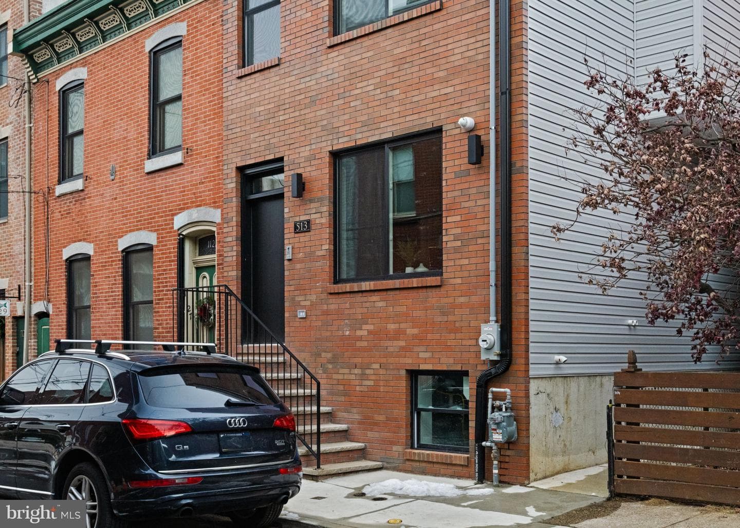 1125 Crease Street photo 2