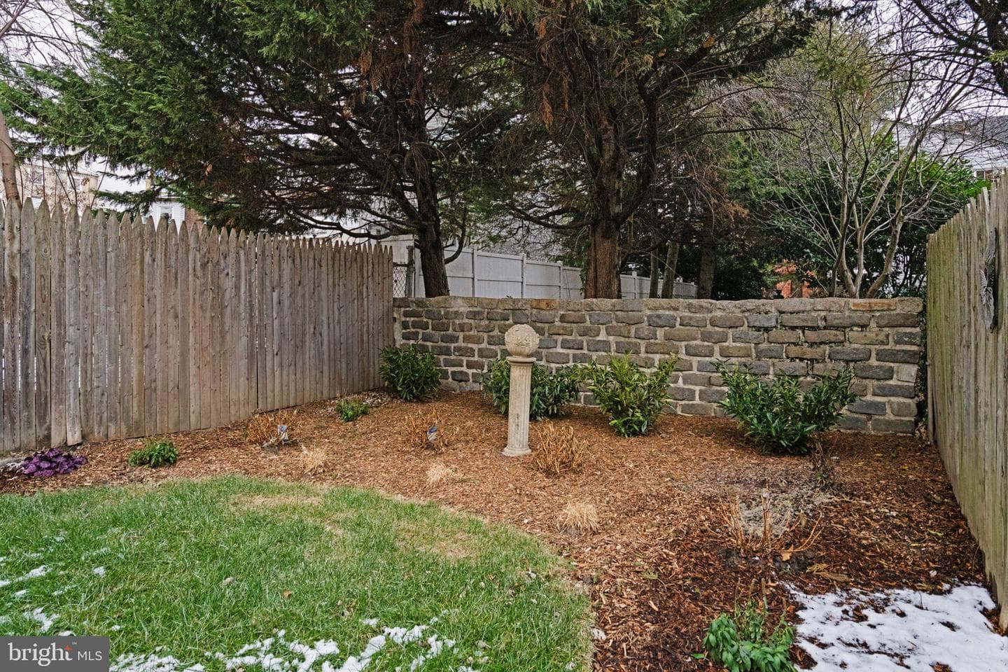 1125 Crease Street photo 20