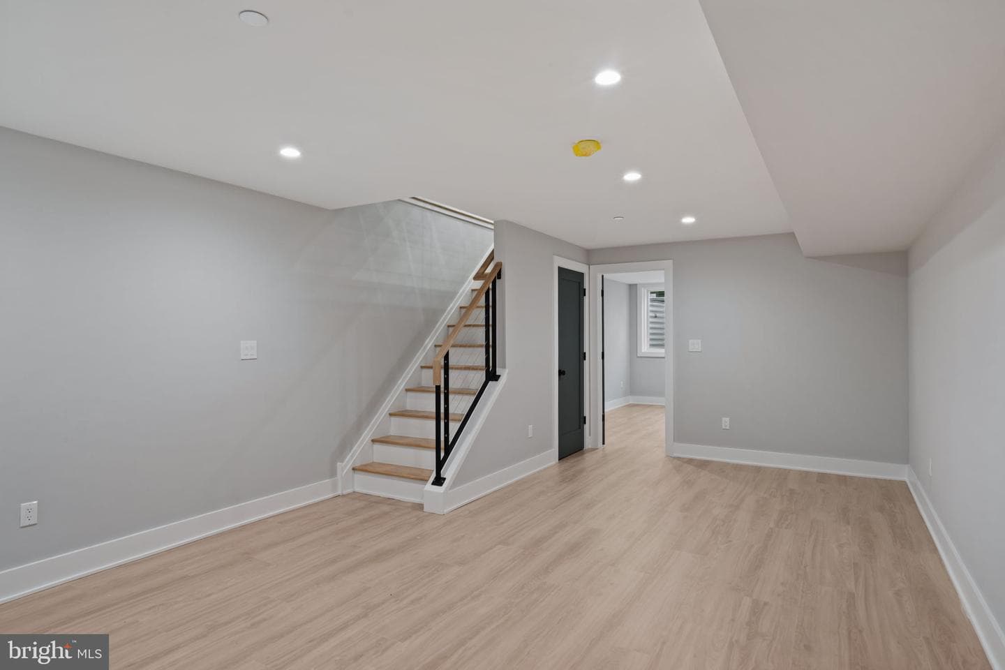 1125 Crease Street photo 21