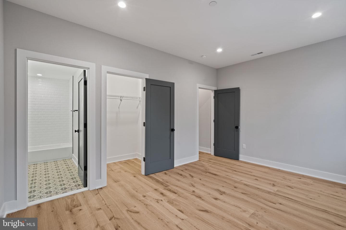 1125 Crease Street photo 29