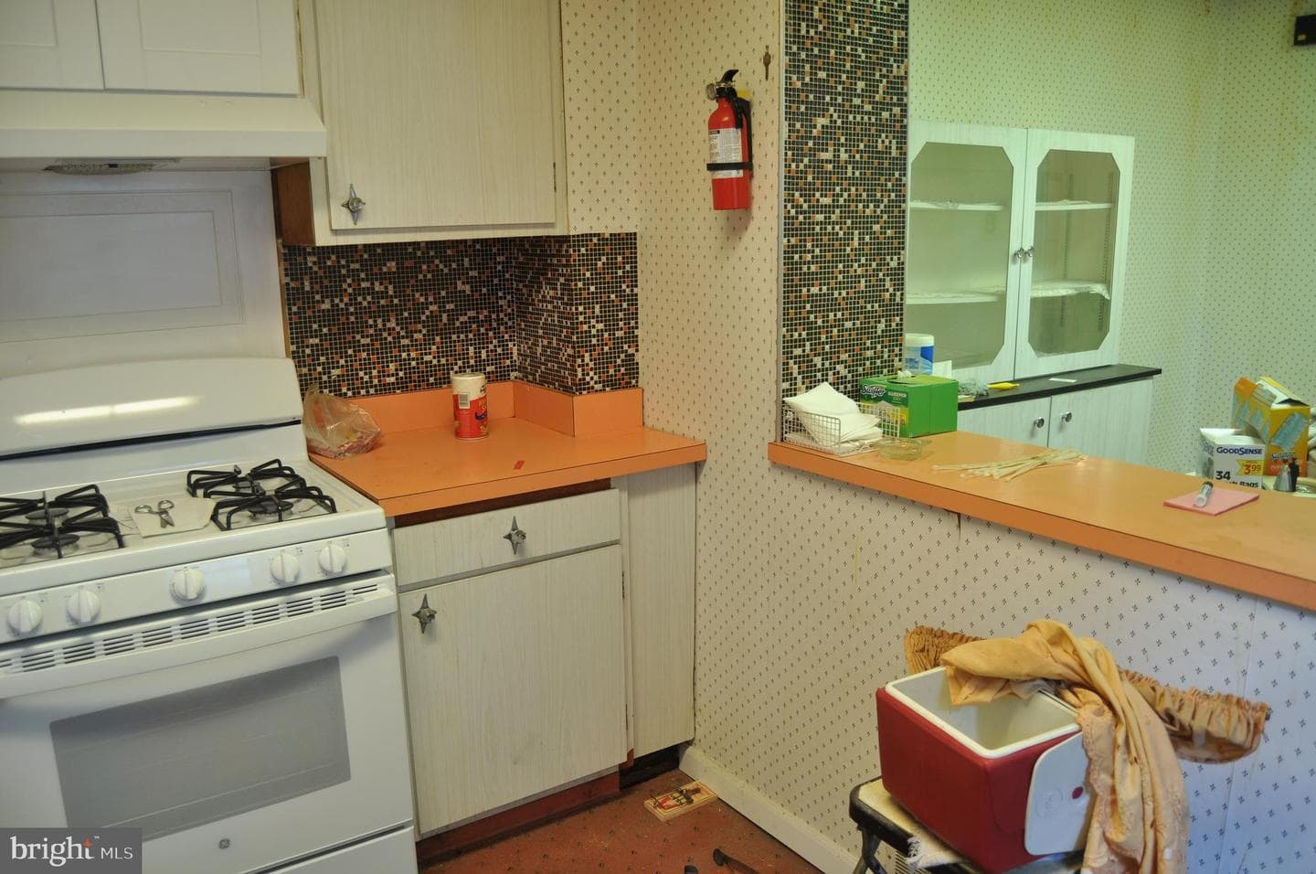 2630 S Hutchinson Street photo 8