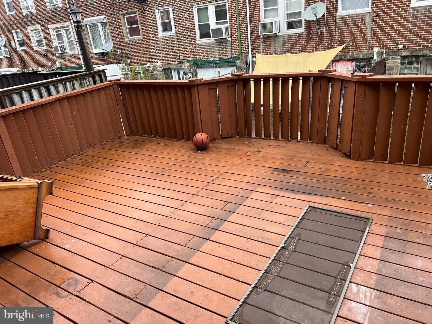 1323 Hale Street photo 2