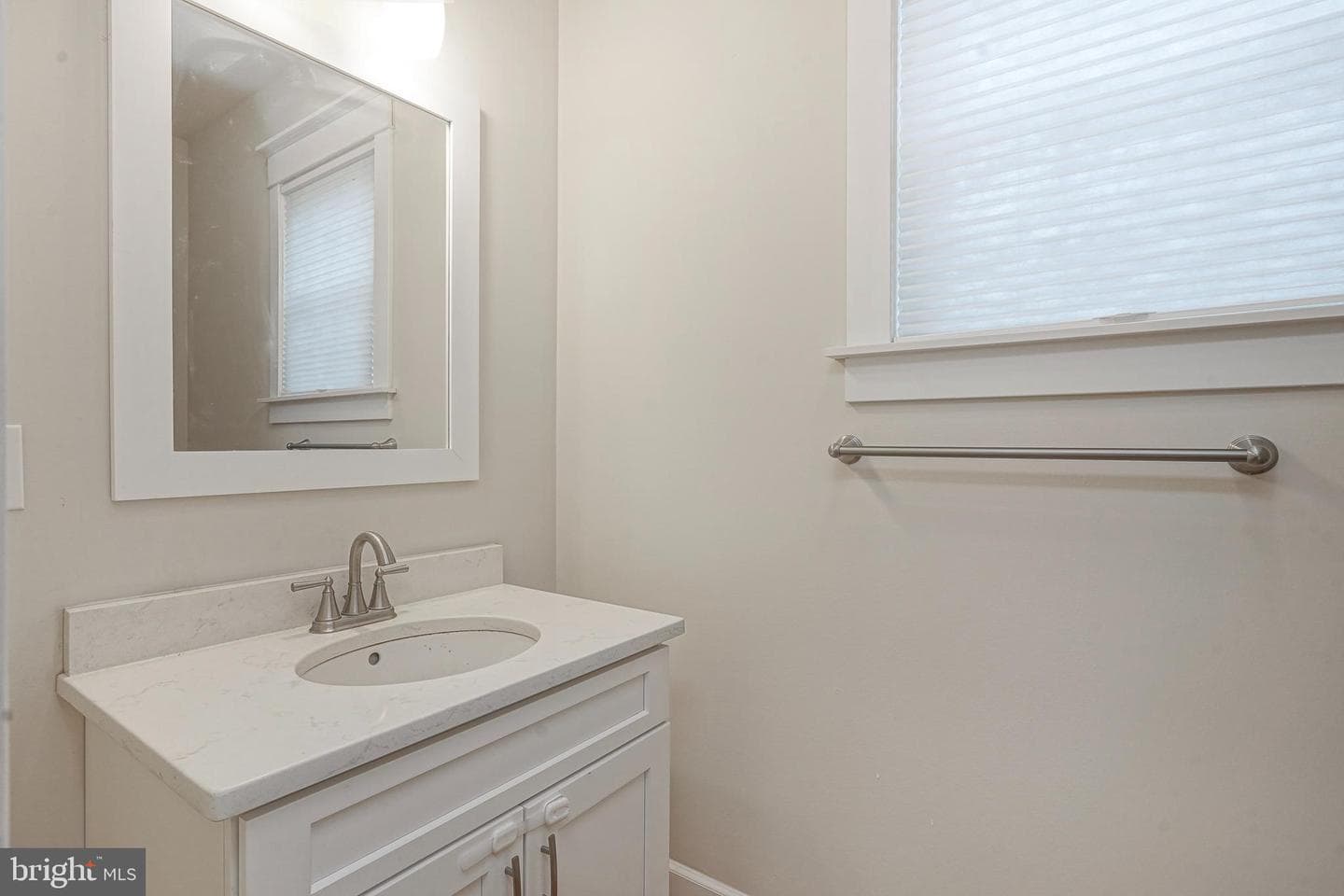 538 Leverington Avenue #c photo 21