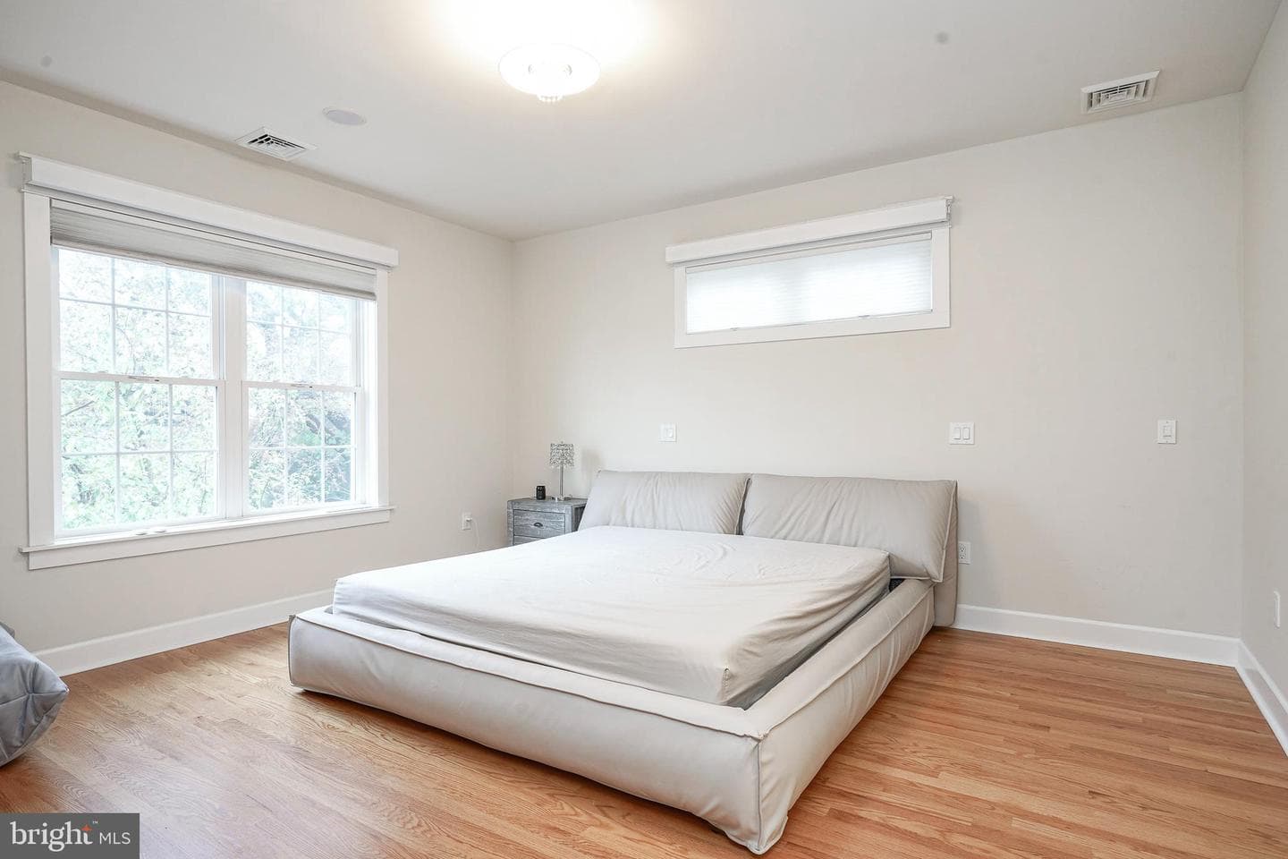 538 Leverington Avenue #c photo 28