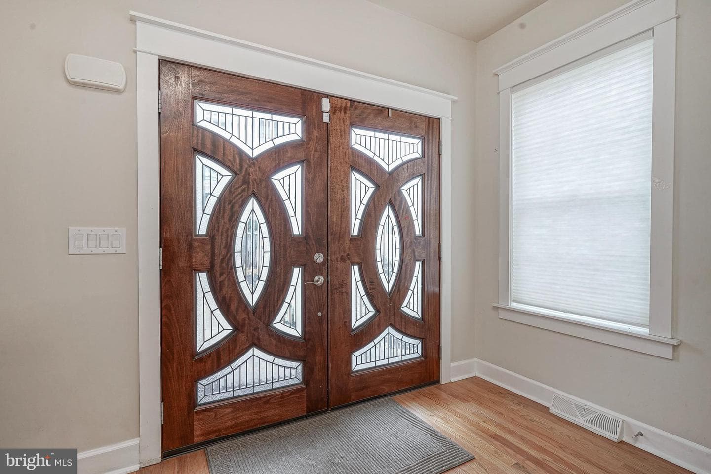 538 Leverington Avenue #c photo 4