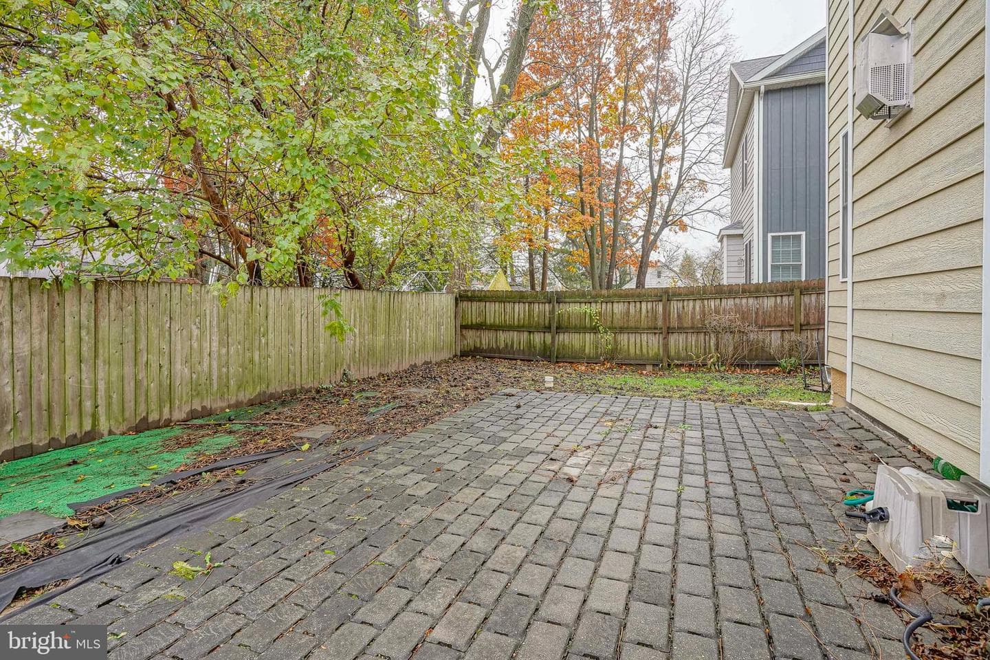 538 Leverington Avenue #c photo 45