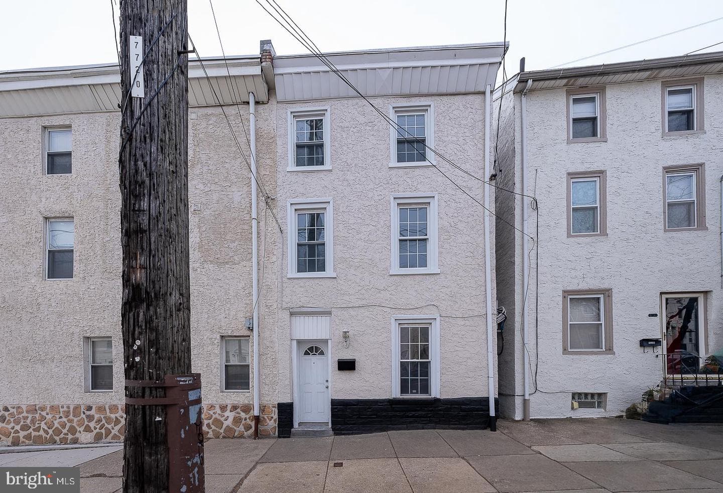 4728 Umbria Street photo 1
