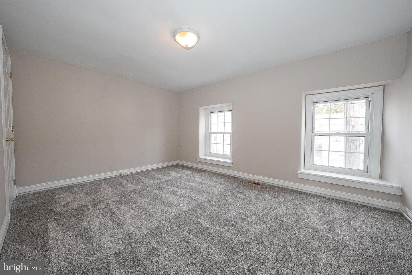 4728 Umbria Street photo 11