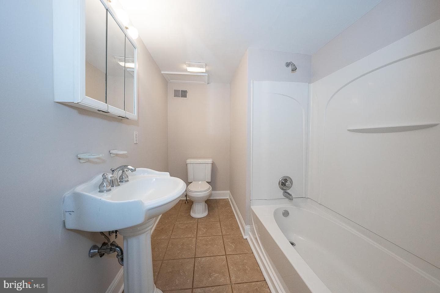 4728 Umbria Street photo 12