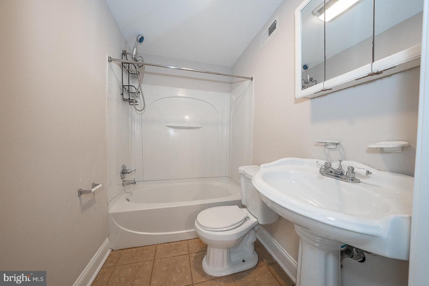 4728 Umbria Street photo 8