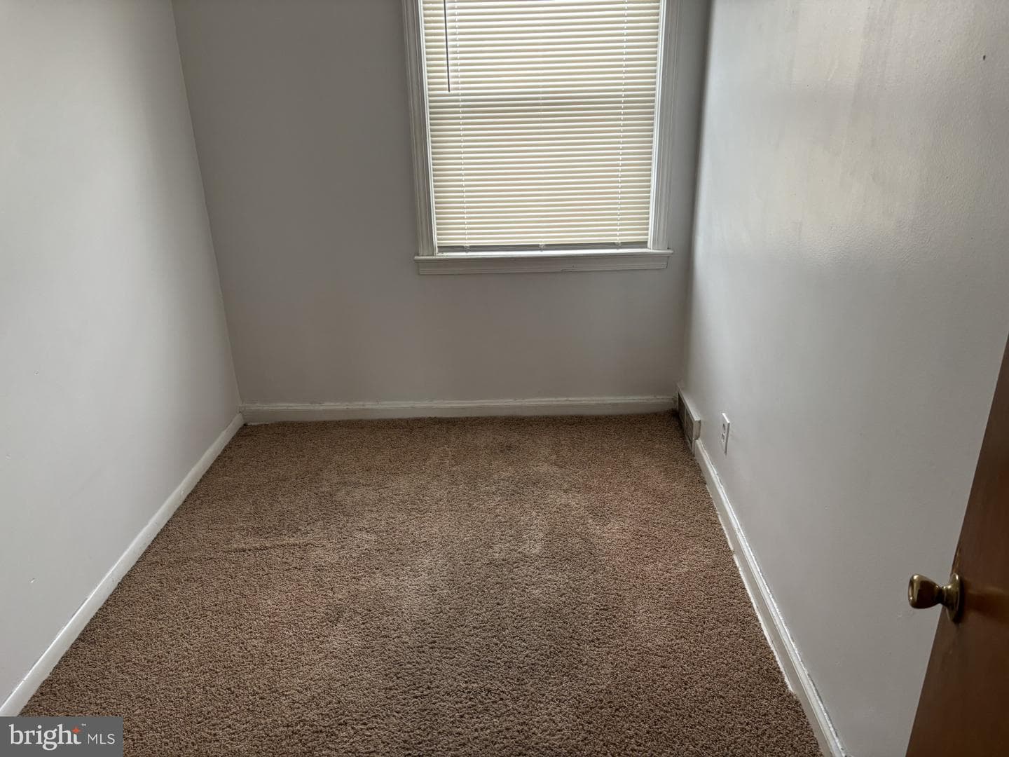 5409 Erdrick Street photo 10
