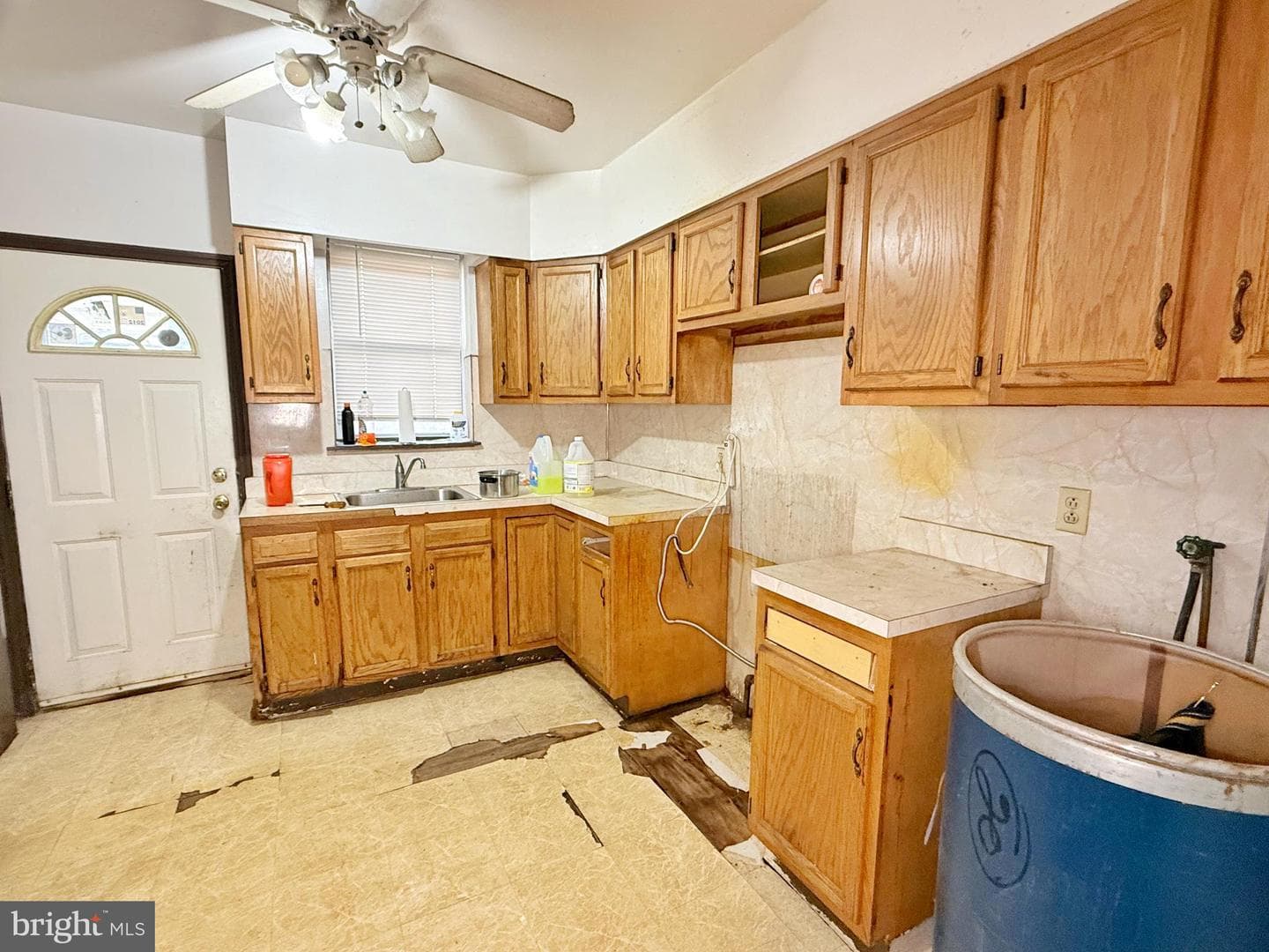 1605 S Ringgold Street photo 11