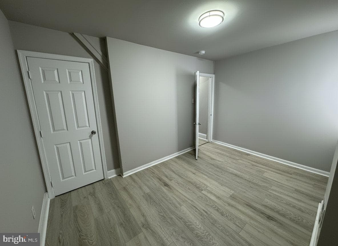 70 E Walnut Lane photo 6