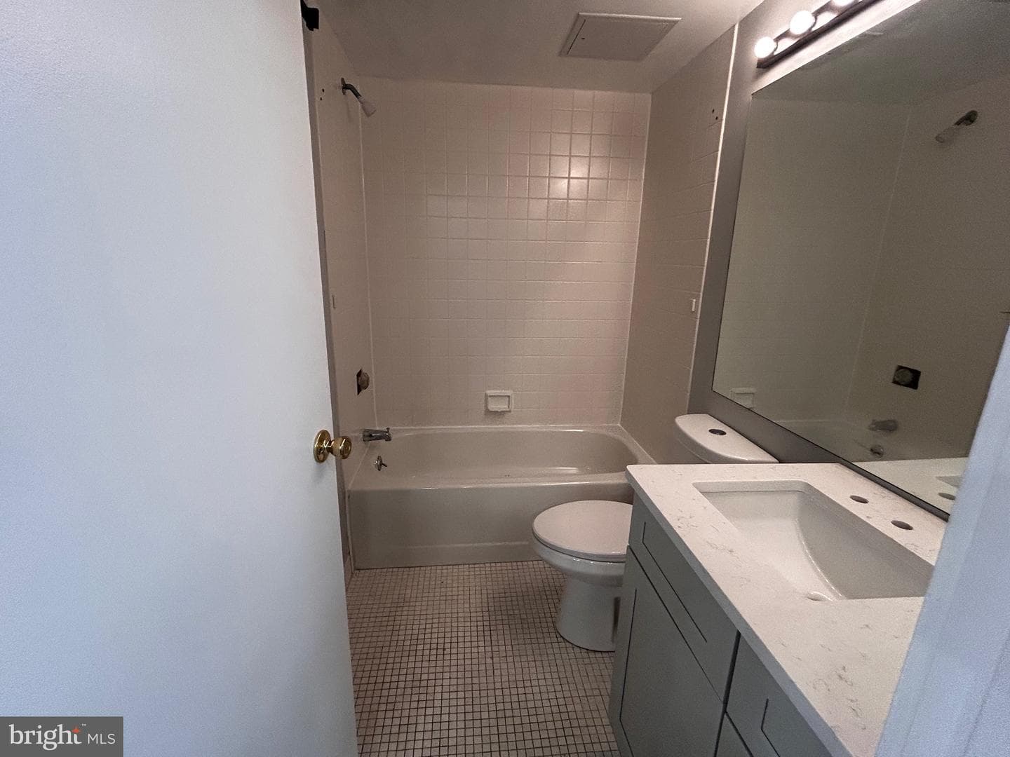 1601 Spring Garden Street #502 photo 7