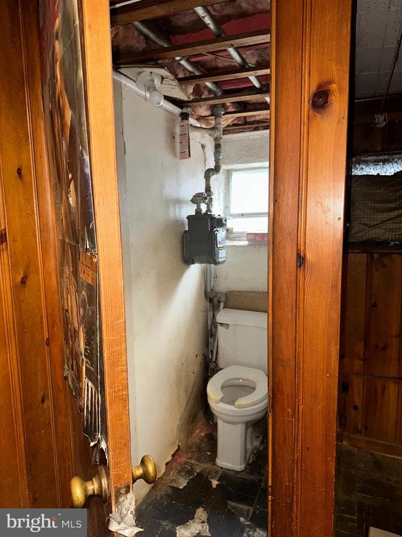 5730 Kemble Avenue photo 9