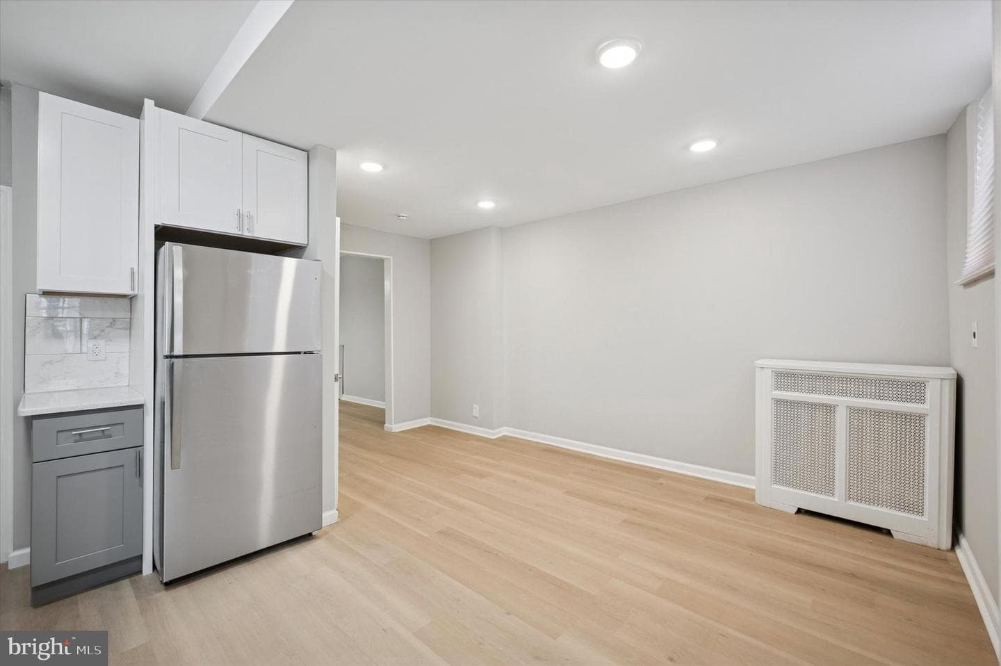 832 Kenmore Road photo 12
