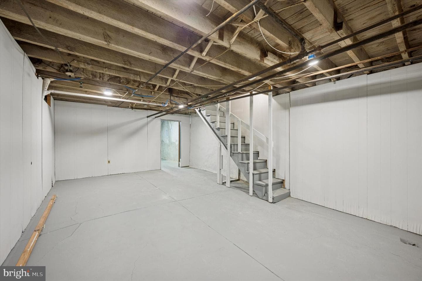 832 Kenmore Road photo 25