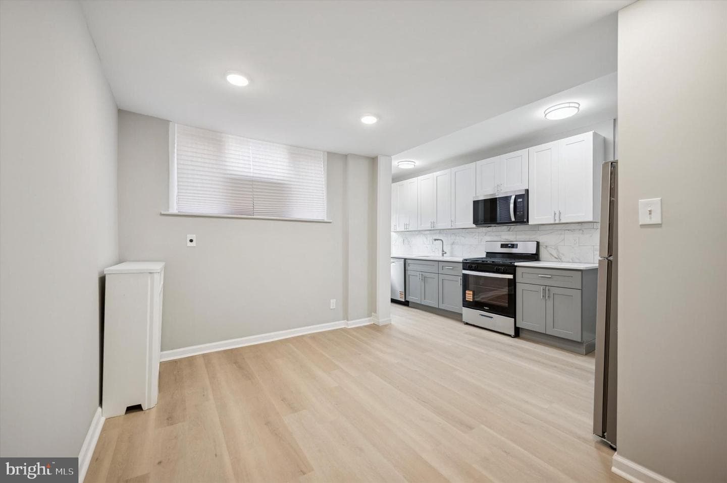 832 Kenmore Road photo 9