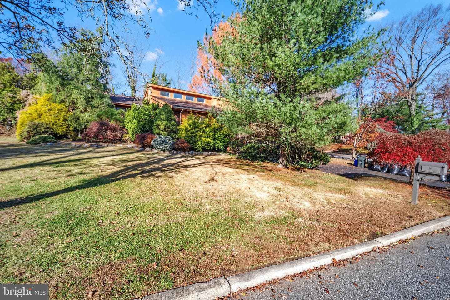 16 S Kings Oak Lane photo 5