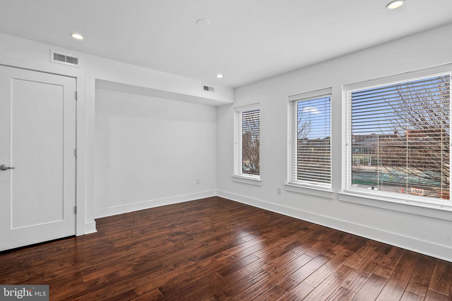 1807 Blair Street photo 18