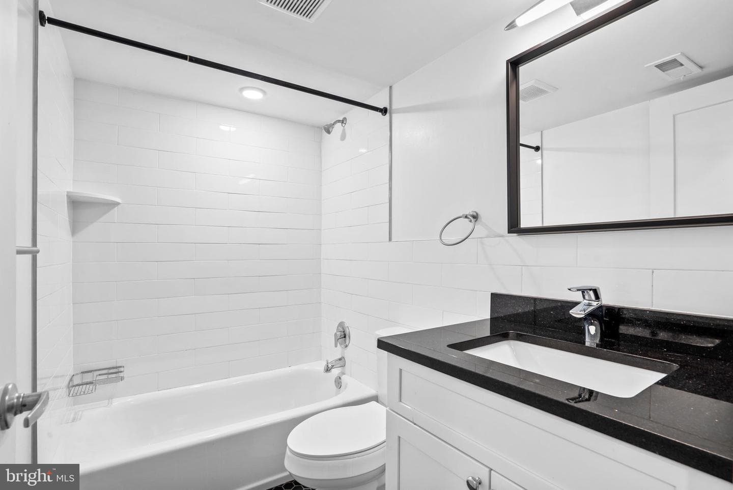 1807 Blair Street photo 23
