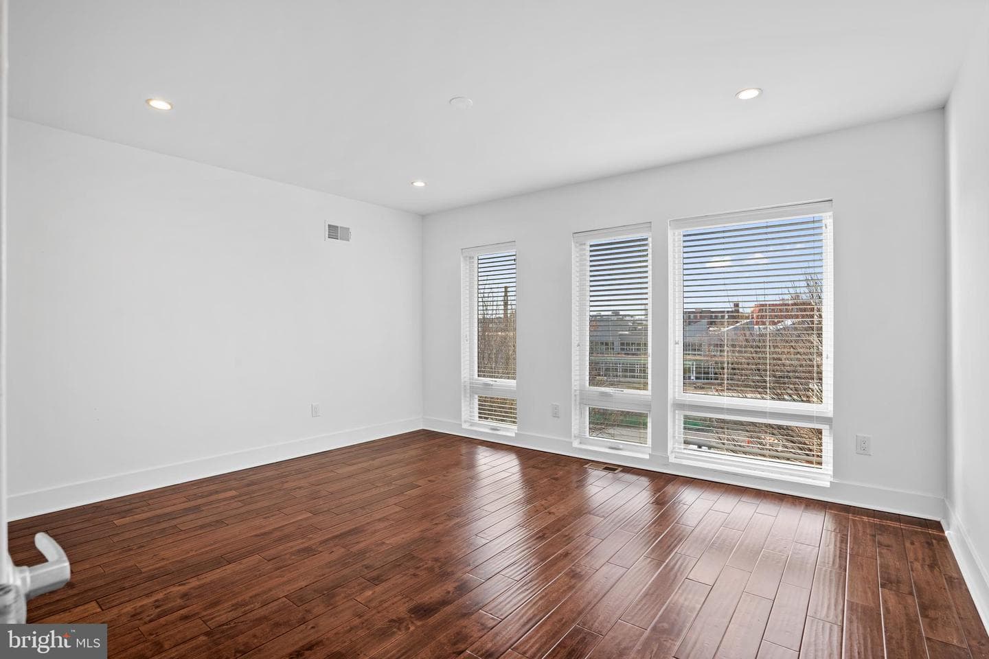 1807 Blair Street photo 26