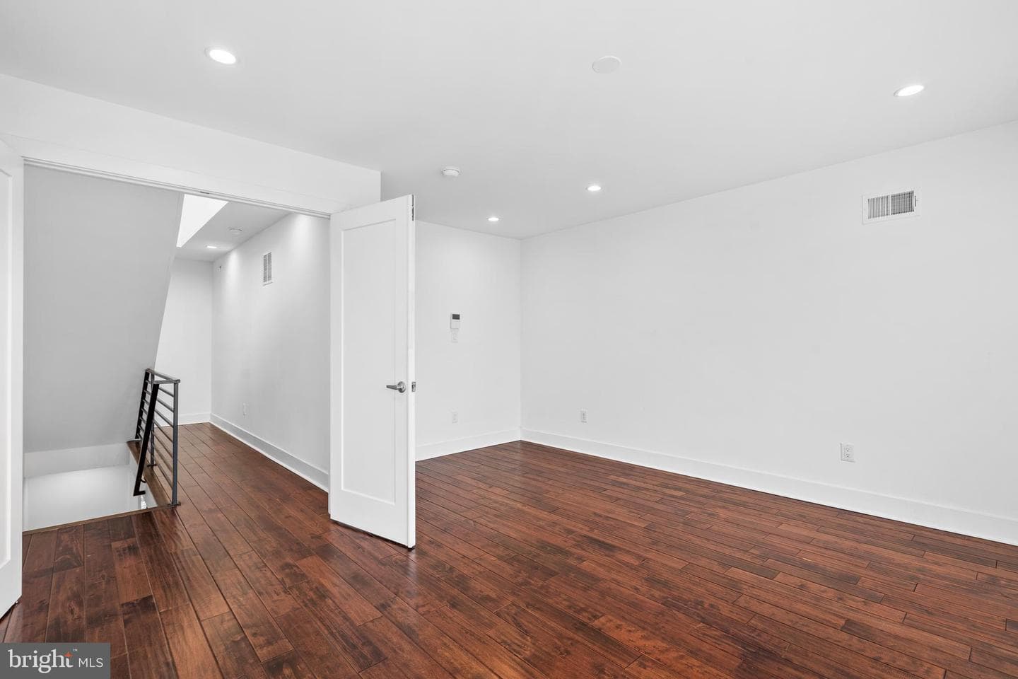 1807 Blair Street photo 27