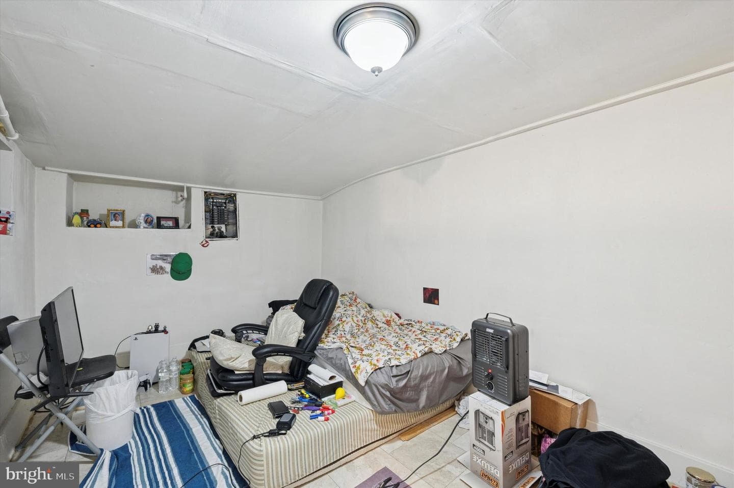 112 E Albanus Street photo 13