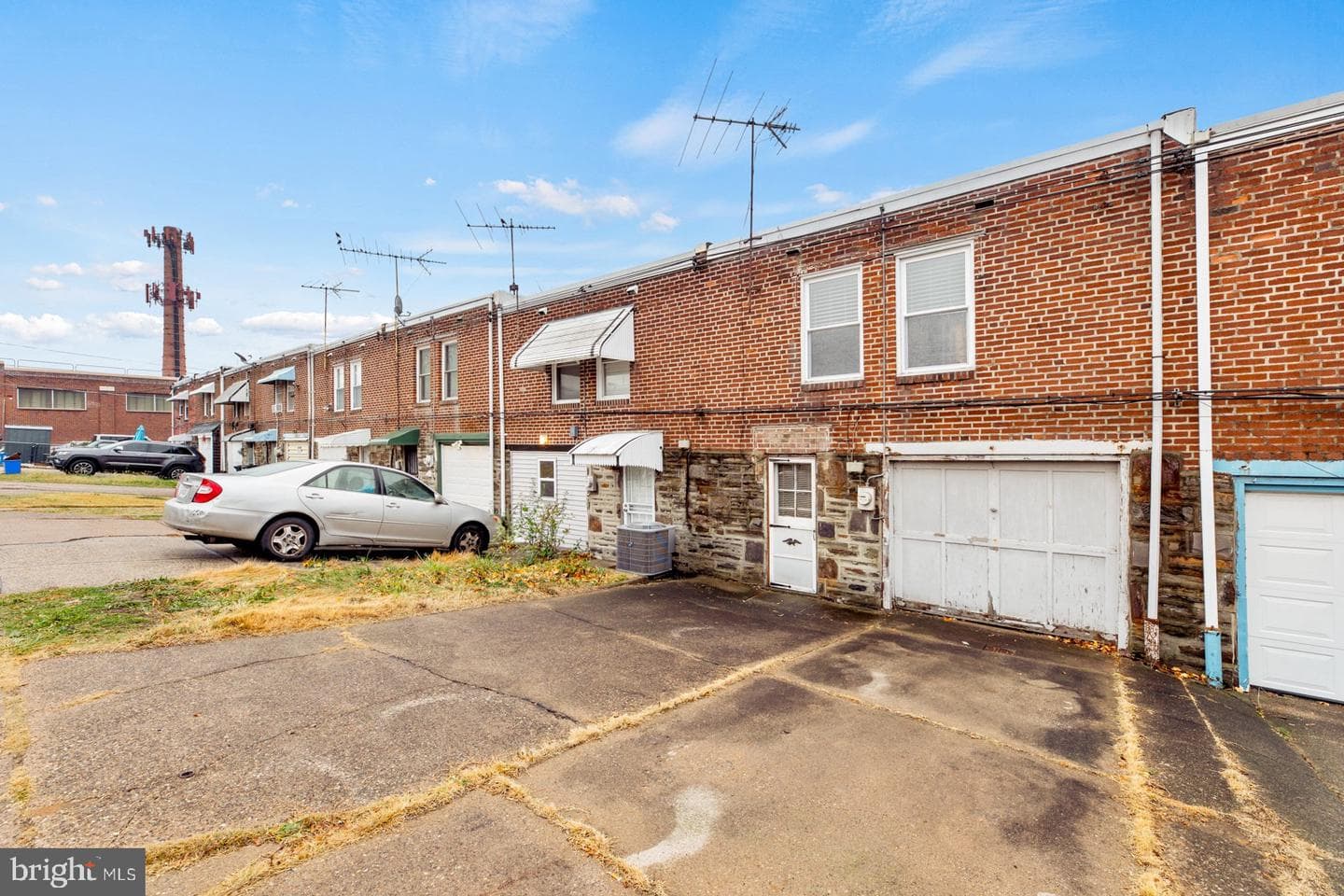 1629 E Comly Street photo 25