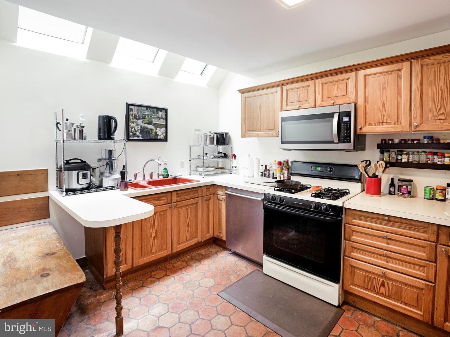 223 Carpenter Street photo 18