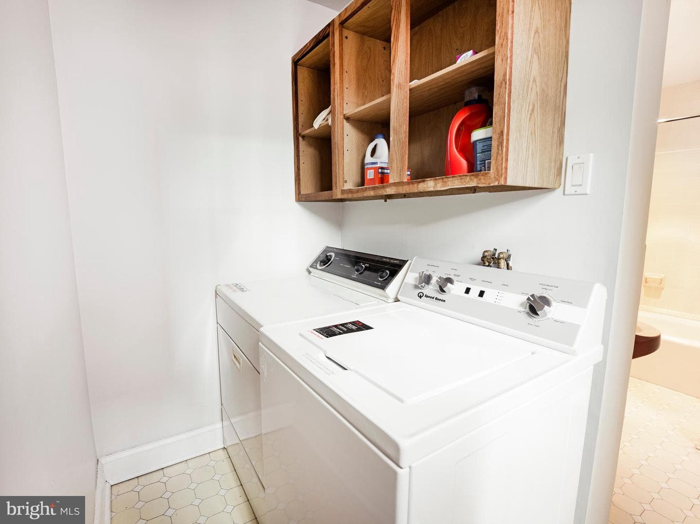 223 Carpenter Street photo 26