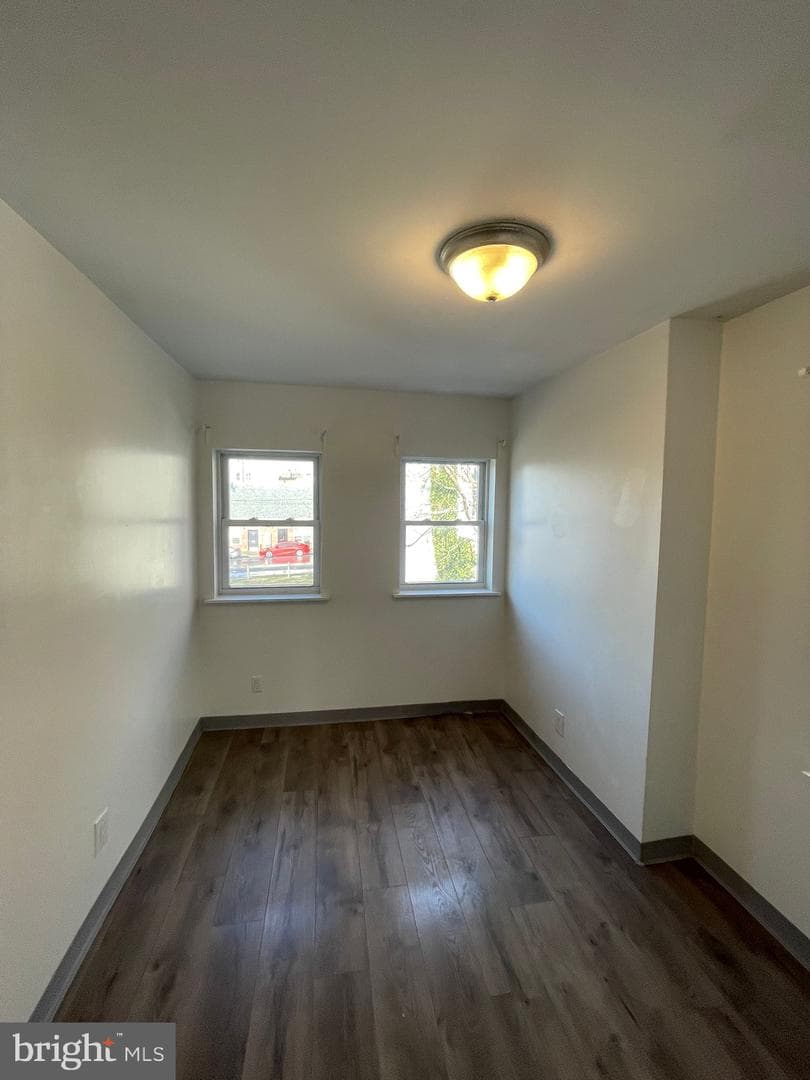 4509 Laird Street photo 15