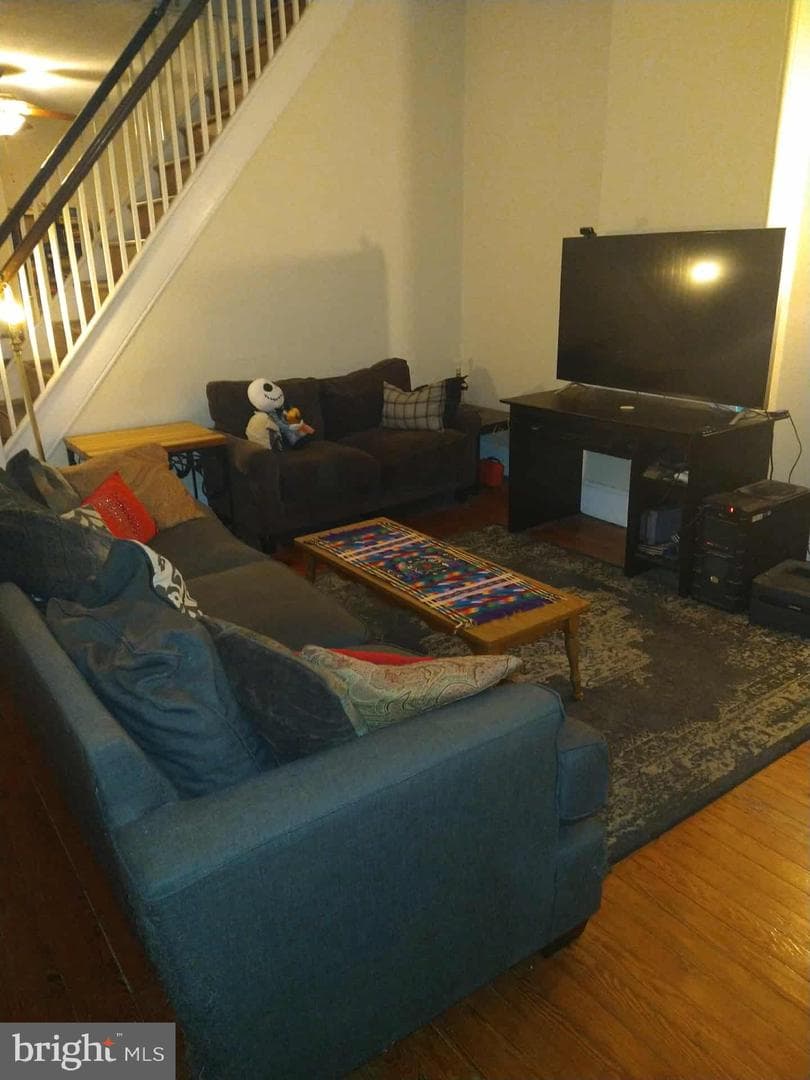 3315 Cresson Street photo 3