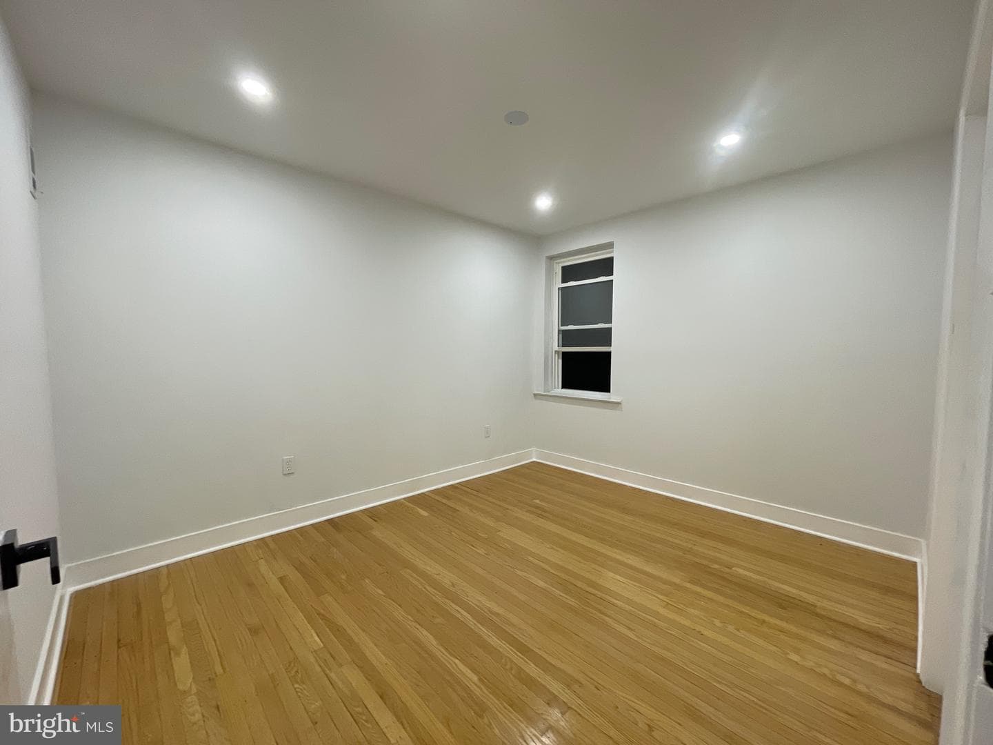 5342 N Broad Street photo 19