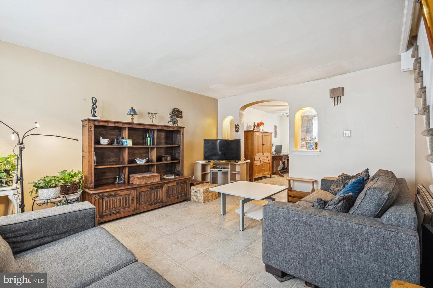 5437 Charles Street photo 4