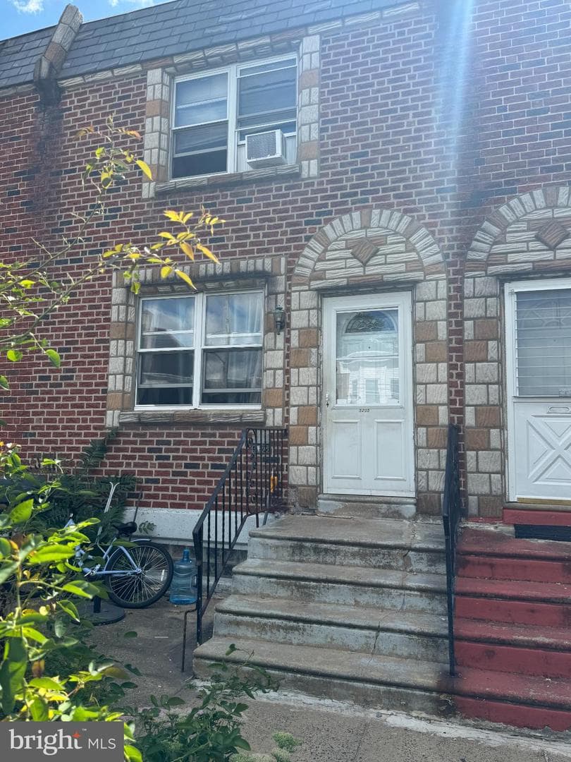 5205 Duffield Street photo 2