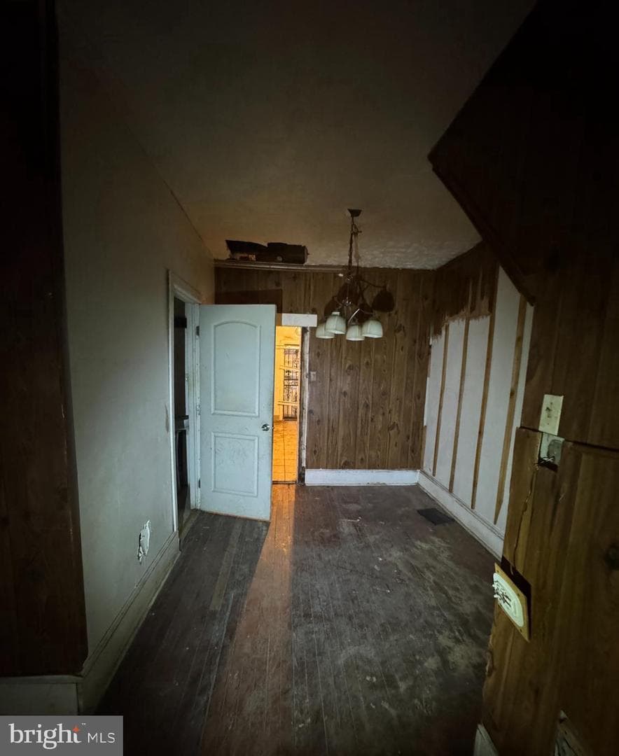 338 N Robinson Street photo 7