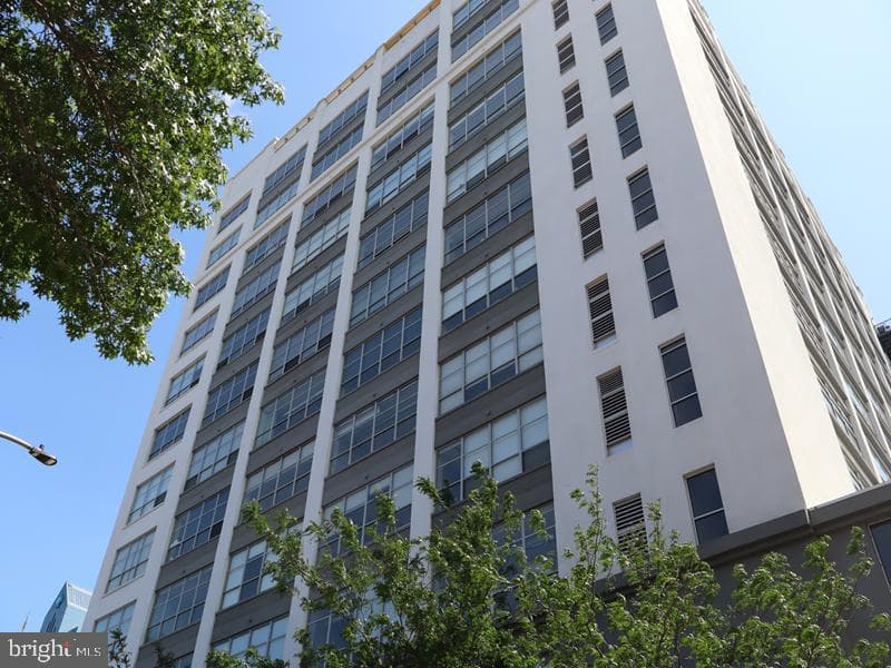 2200 Arch Street #906 photo 2