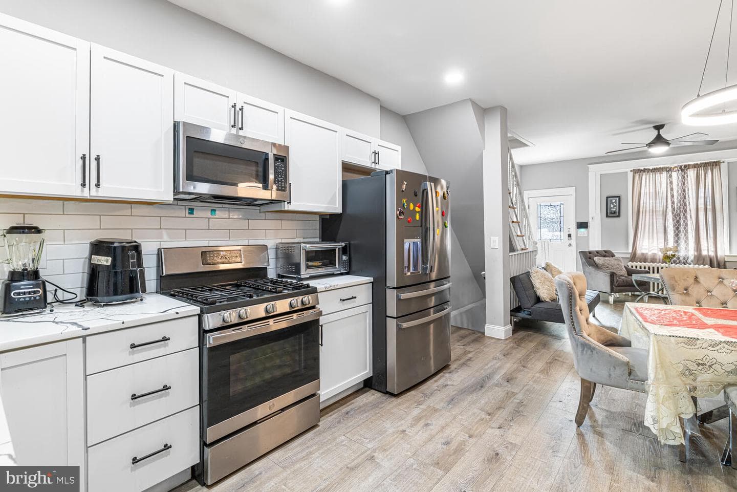 133 E Albanus Street photo 6