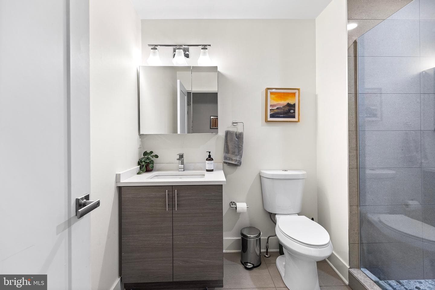 1323 Crease Street photo 16