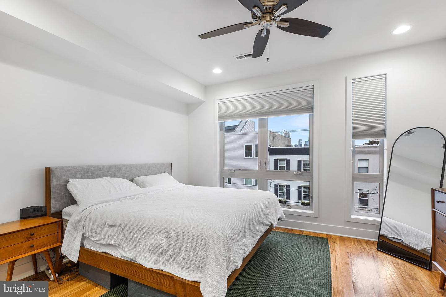 1323 Crease Street photo 20