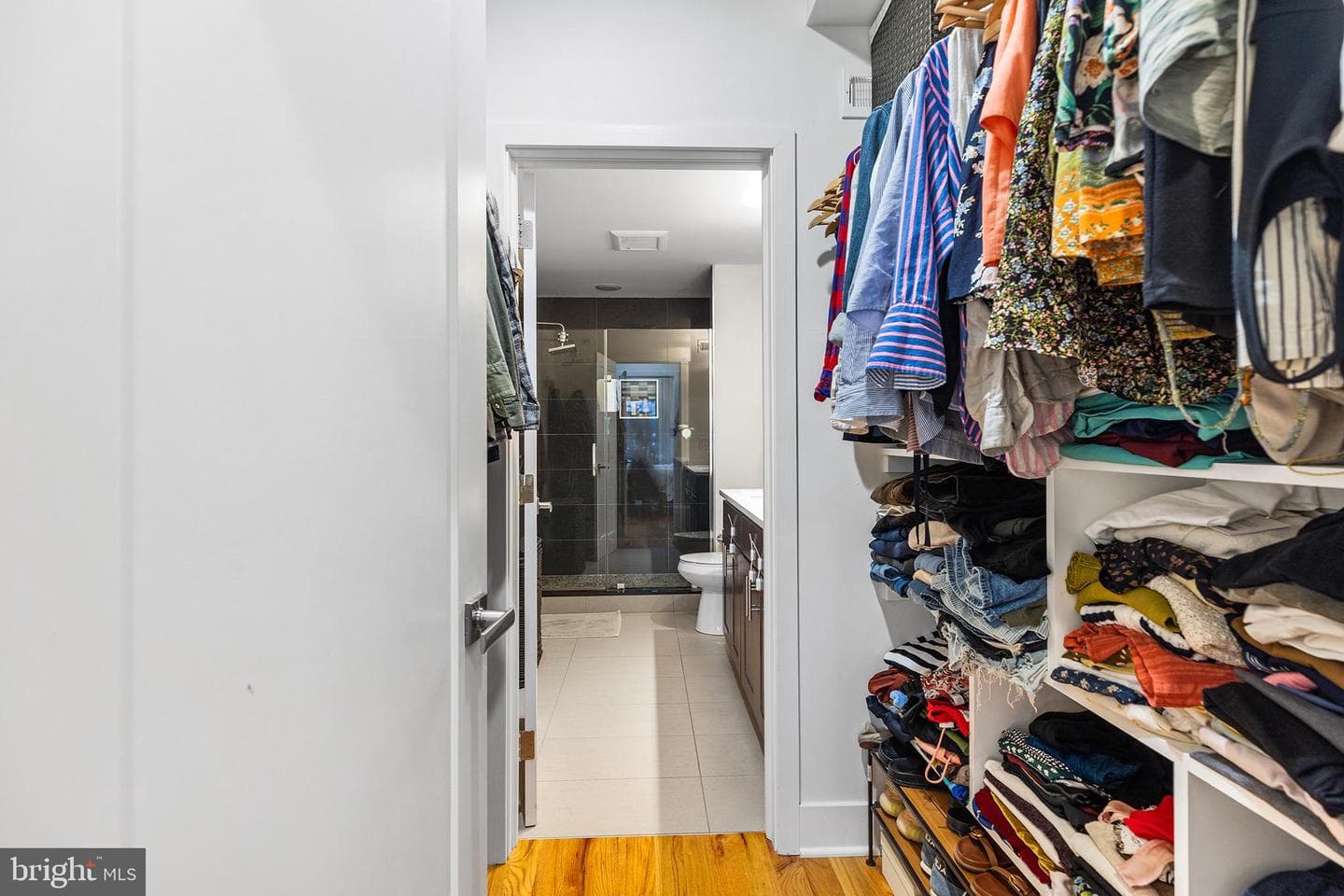 1323 Crease Street photo 22